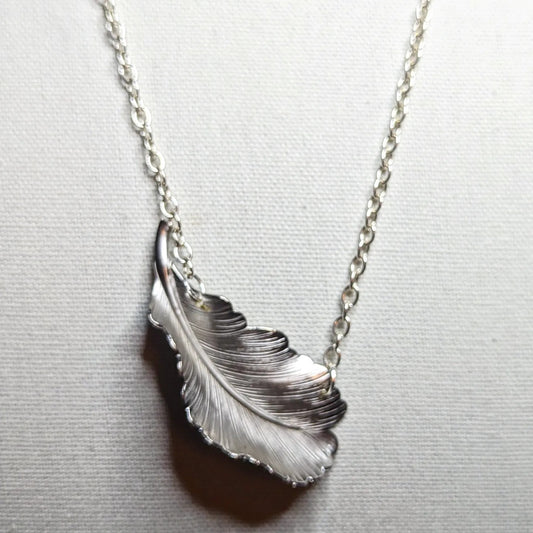 Silver Plated Vintage Leaf necklace